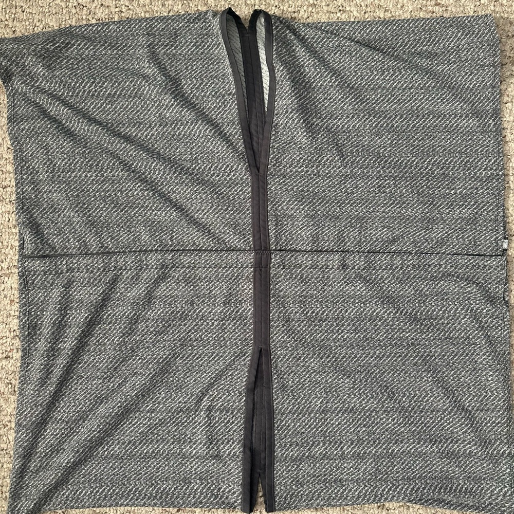 Lululemon Vinyasa Scarf Dark Grey One Size